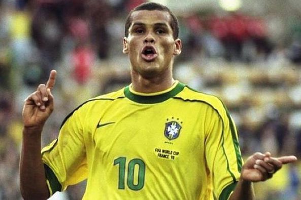 广厦的防守 广厦的防守