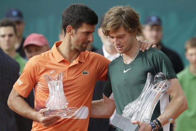 斯坎迪奇双 斯坎迪奇双