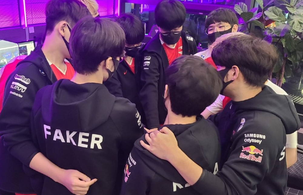 相辅相成的 相辅相成的